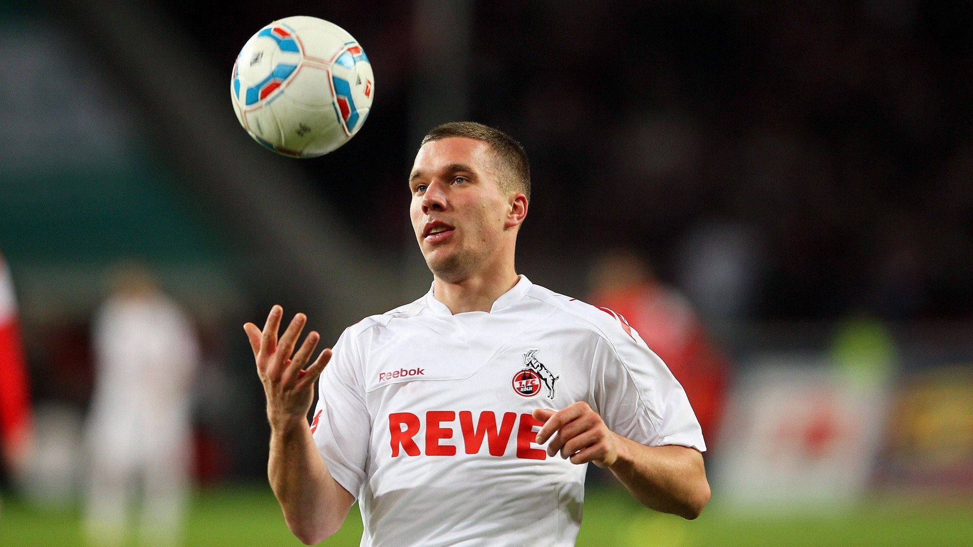 “亚戈·卡尔曼的领导魅力,帮助美洲狮队在全球赛场上脱颖而出”